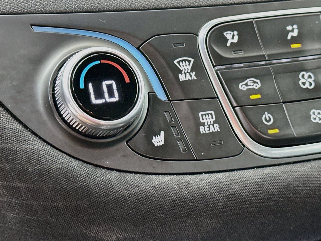 Used 2024 Chevrolet Malibu LT FWD image 28