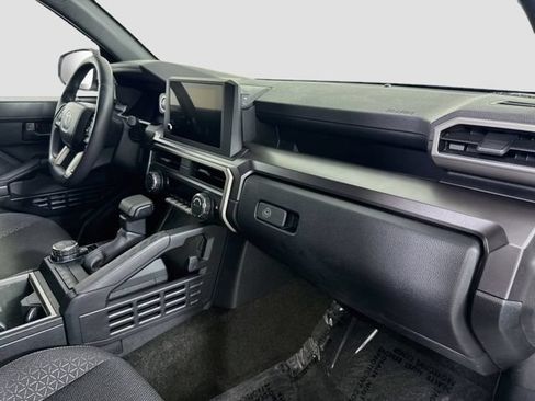 Certified 2025 Toyota 4Runner SR5 AWD/4WD image 29