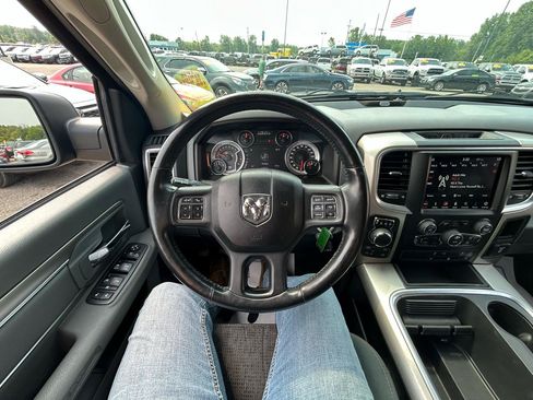 Used 2018 RAM 1500 Big Horn AWD/4WD image 29