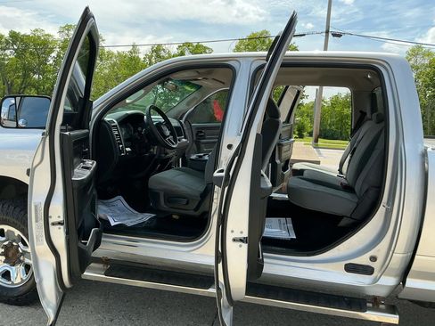 Used 2018 RAM 2500 Tradesman w/ Popular Equipment Group AWD/4WD image 9