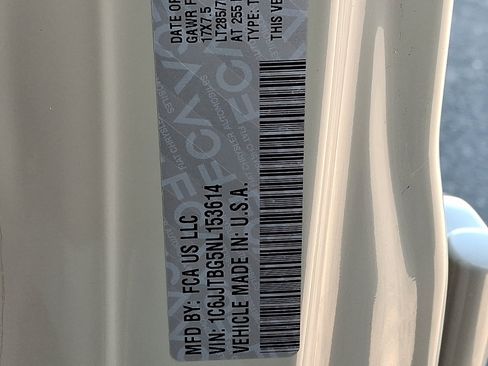 Used 2022 Jeep Gladiator Rubicon w/ LED Lighting Group image 27