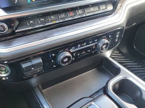 Used 2022 Chevrolet Silverado 1500 LTZ RWD image 23