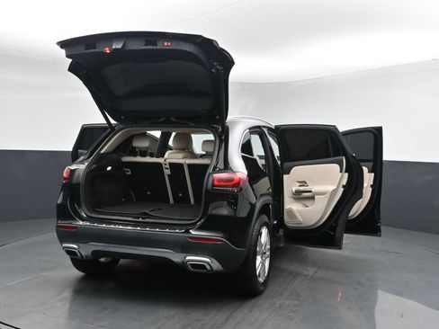 Used 2021 Mercedes-Benz GLA 250 4MATIC image 30