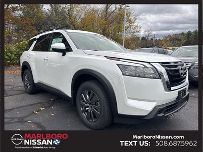 New 2025 Nissan Pathfinder SV