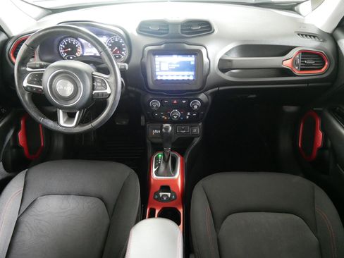 Used 2020 Jeep Renegade Trailhawk w/ Cold Weather Group image 10