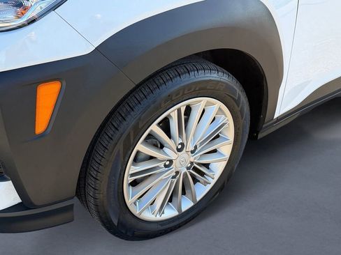 Used 2021 Hyundai Kona SEL Plus image 9