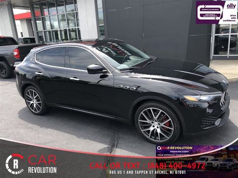 Used 2017 Maserati Levante AWD/4WD image 1
