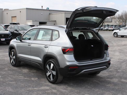Used 2025 Volkswagen Taos S AWD/4WD image 7