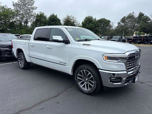 Used 2025 RAM 1500 Limited w/ Trailer Tow Group AWD/4WD image 1