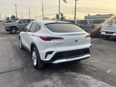 Used 2024 Buick Envista Preferred w/ Convenience I Package image 7