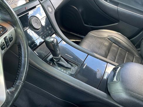 Used 2019 Ford Taurus SHO image 16