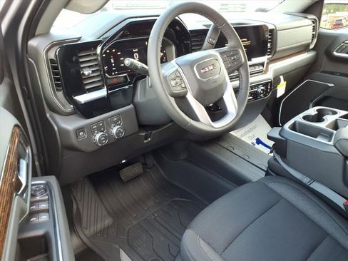 New 2026 GMC Sierra 1500 SLE AWD/4WD image 16