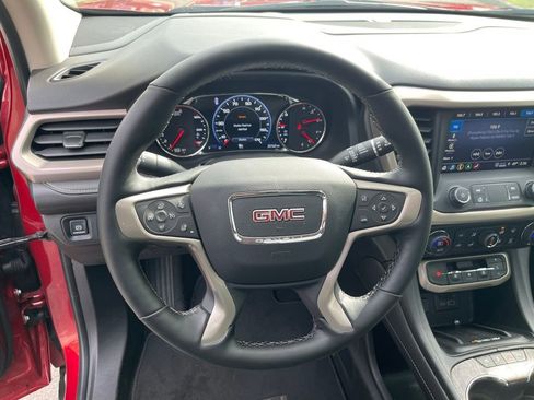 Used 2023 GMC Acadia Denali w/ Denali Ultimate Package image 6