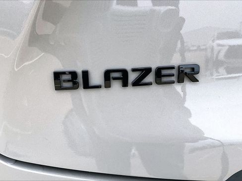 Used 2021 Chevrolet Blazer LT FWD image 10