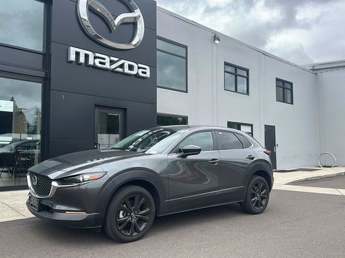 Used 2024 MAZDA CX-30 AWD 2.5 S w/ Select Sport Pkg image 3