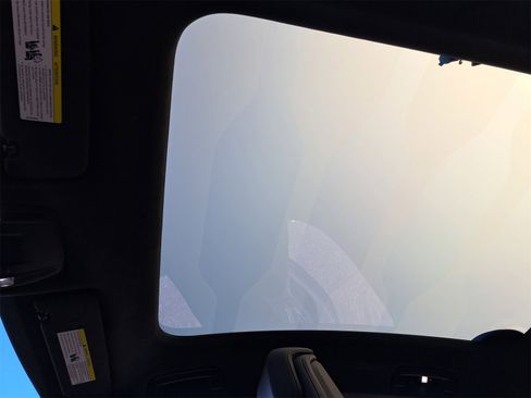 Certified 2025 Audi RS e-tron GT performance w/ 21" Wheel Package image 33