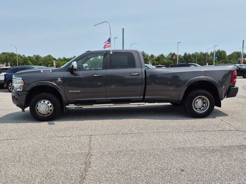 Used 2022 RAM 3500 Laramie AWD/4WD image 5