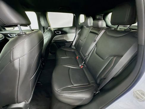 Certified 2024 Jeep Compass Limited image 34