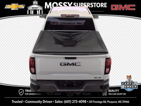 Used 2023 GMC Sierra 1500 SLE AWD/4WD image 6