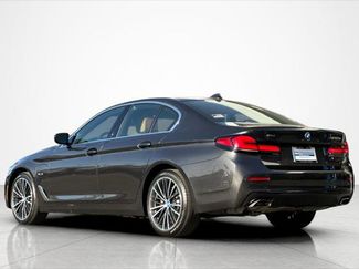 Used 2023 BMW 530e xDrive w/ Convenience Package video 3