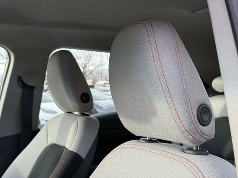 Used 2020 Chevrolet Bolt LT image 11