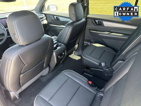 Used 2025 Buick Enclave Preferred image 15