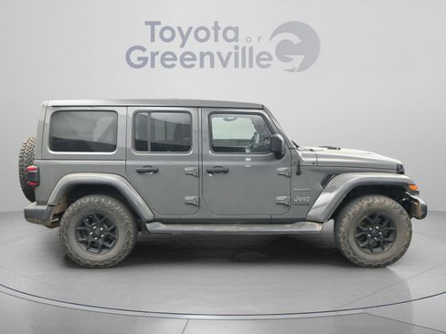 Used 2020 Jeep Wrangler Unlimited Sahara AWD/4WD image 16