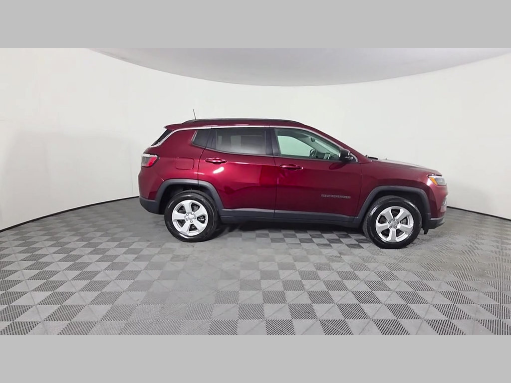 Used 2022 Jeep Compass Latitude AWD/4WD image 38