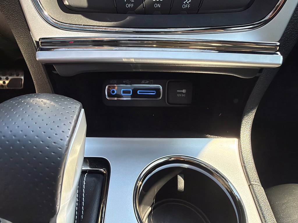 Used 2016 Jeep Grand Cherokee SRT AWD/4WD image 39