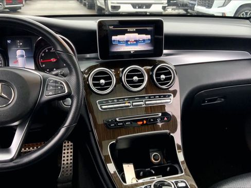 Used 2019 Mercedes-Benz GLC 300 4MATIC image 7