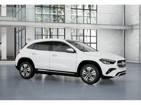 New 2026 Mercedes-Benz GLA 250 4MATIC image 13