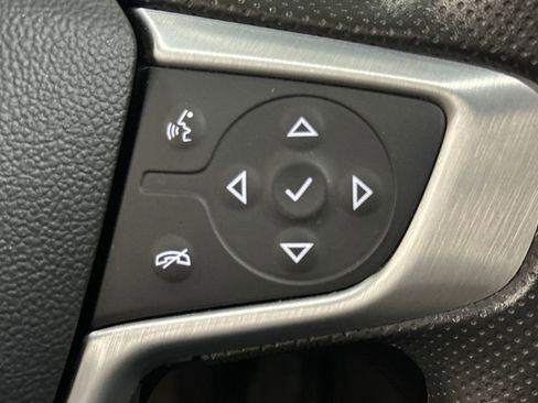 Used 2023 GMC Acadia SLE w/ Driver Convenience Package image 33