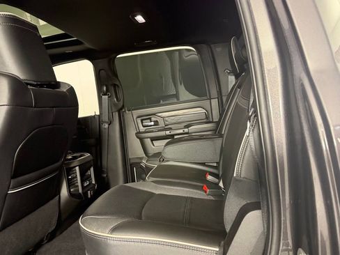 Used 2025 RAM 2500 Limited AWD/4WD image 26