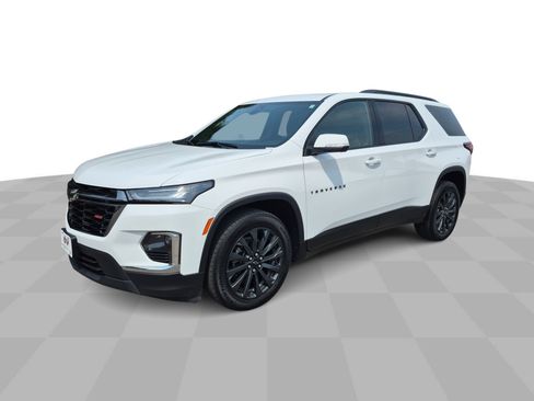 Certified 2023 Chevrolet Traverse RS w/ LPO, Floor Liner Package AWD/4WD image 5