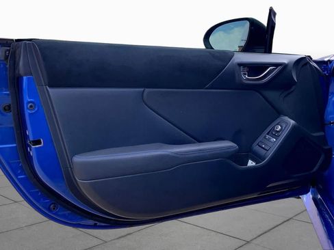 Used 2025 Subaru BRZ tS RWD image 21