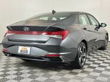 Used 2021 Hyundai Elantra SEL w/ Convenience + Premium Package image 4