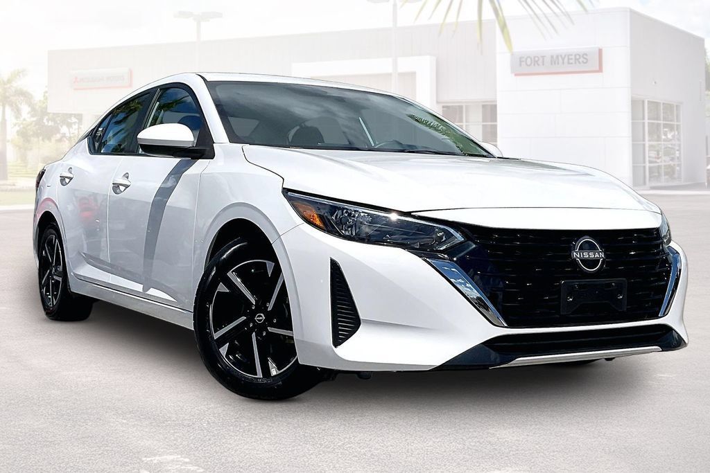 Used 2025 Nissan Sentra SV FWD image 1