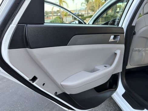 Used 2015 Hyundai Sonata SE image 27