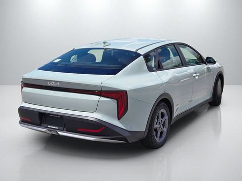 New 2026 Kia K4 FWD image 4