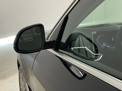 Used 2026 BMW X7 xDrive40i w/ Premium Package image 20