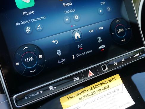 Certified 2025 Mercedes-Benz GLC 300 4MATIC image 37