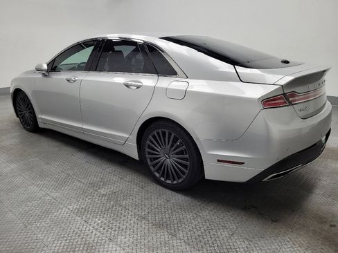 Used 2017 Lincoln MKZ Reserve image 3