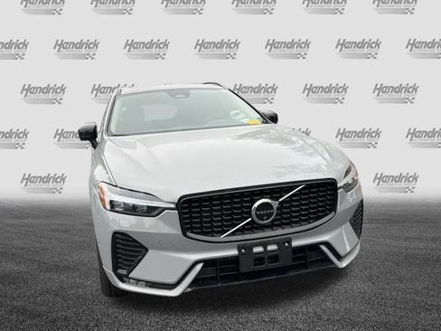 Certified 2025 Volvo XC60 B5 Plus image 5