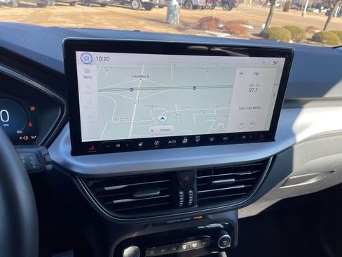 Used 2024 Ford Escape Platinum image 18