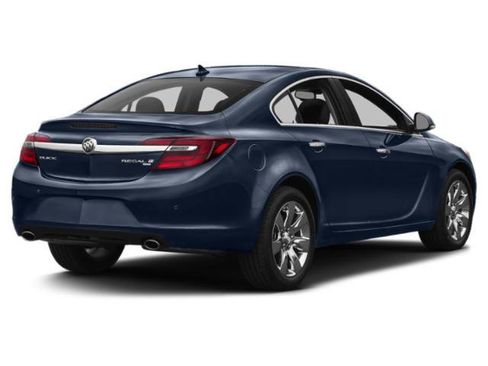 Used 2015 Buick Regal Premium w/ Experience Buick Package FWD image 2