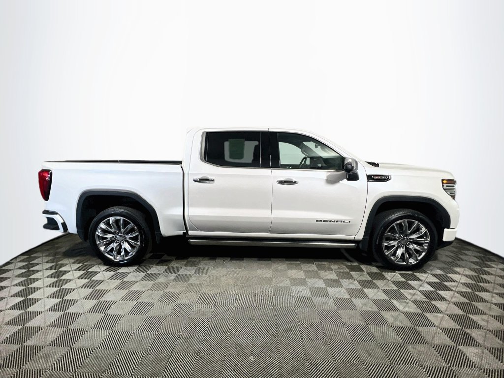 Used 2023 GMC Sierra 1500 Denali w/ Denali Reserve Package AWD/4WD image 8
