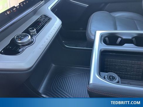 Certified 2025 Ford Expedition Max Active image 38