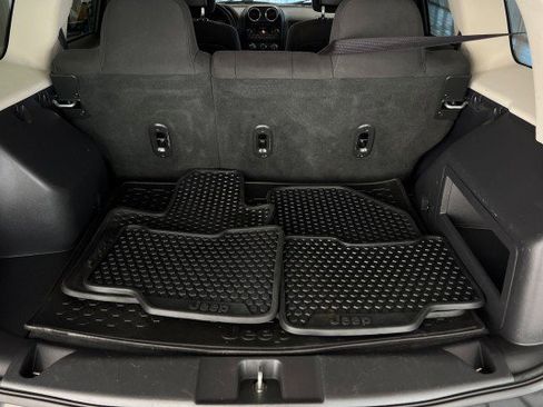 Used 2016 Jeep Patriot Sport w/ Power Value Group image 28