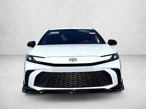 Used 2026 Toyota Camry SE image 2