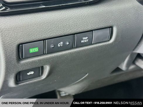 New 2025 Nissan Sentra SR w/ SR Premium Package image 10